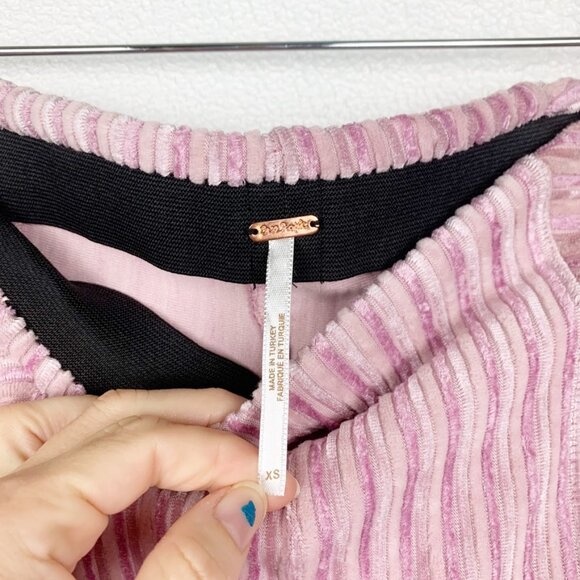 Free People | Slim Pull-on Velvet Flare Pants Blush Pink - Picture 4 of 7